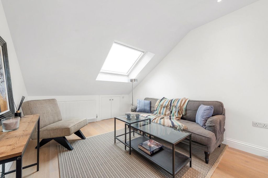 Property photo 3 of 9 Reception (2).Jpg