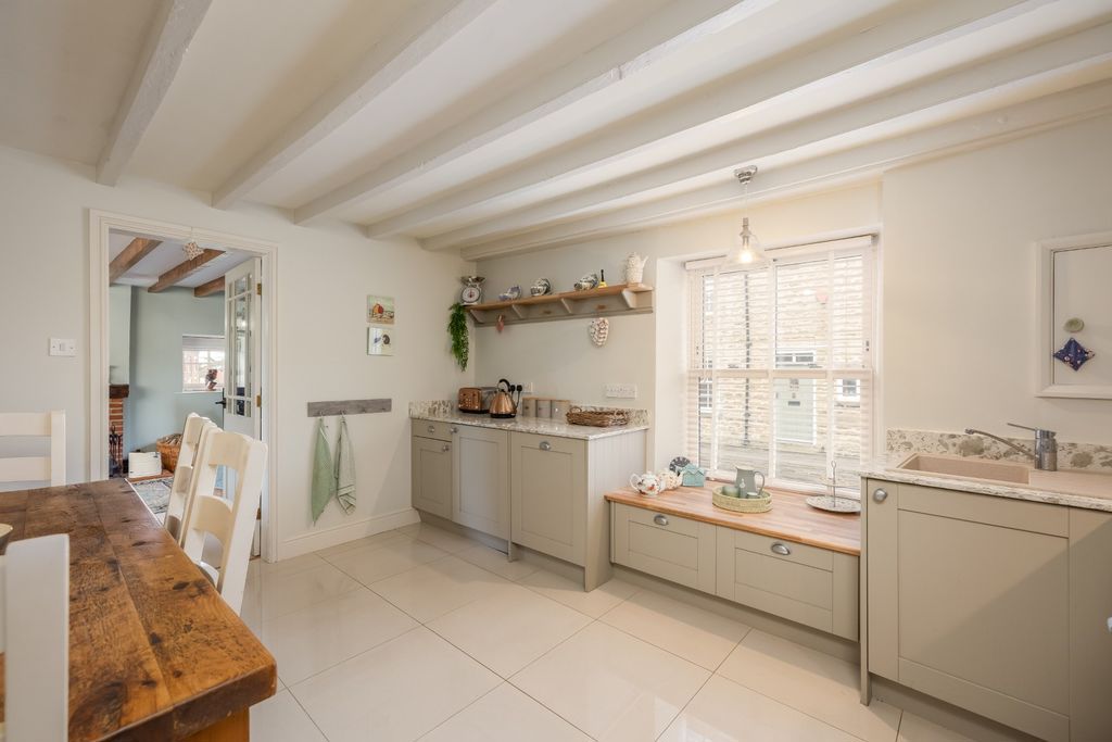 Property photo 3 of 21 Photo 20