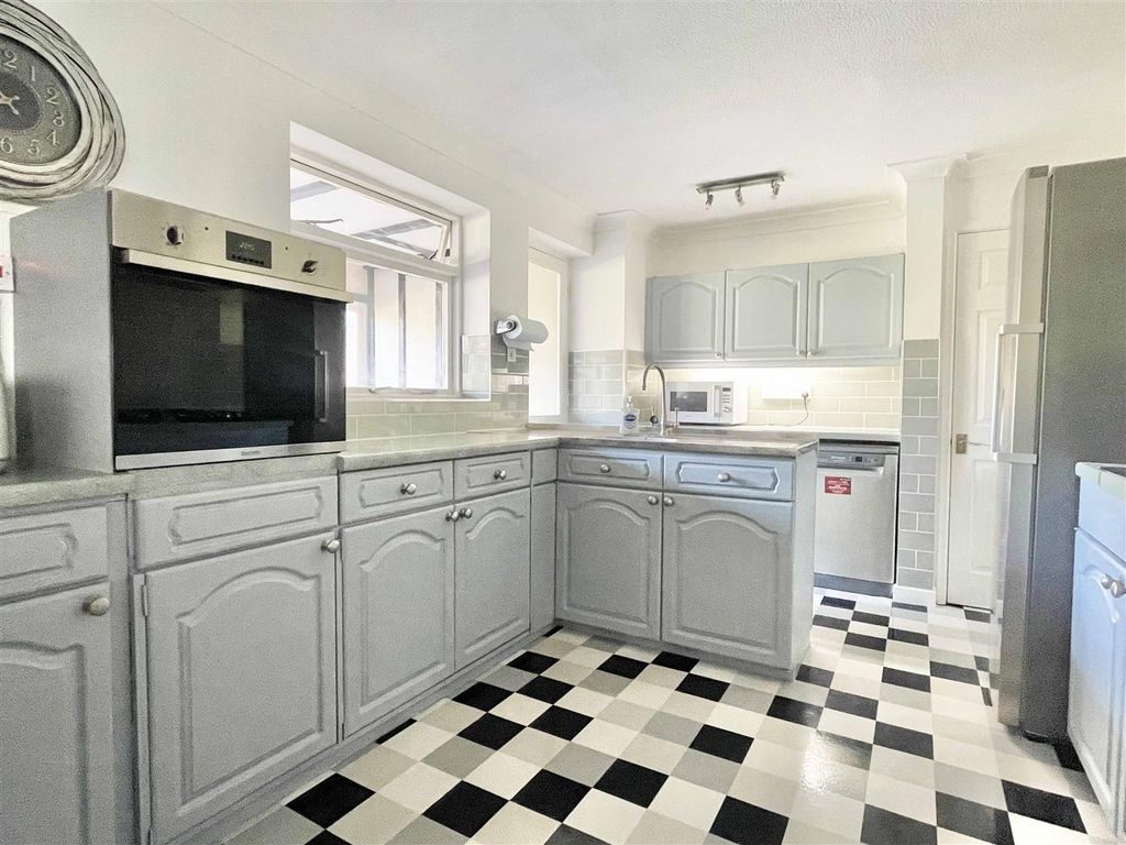 Property photo 3 of 22 K1.Jpg