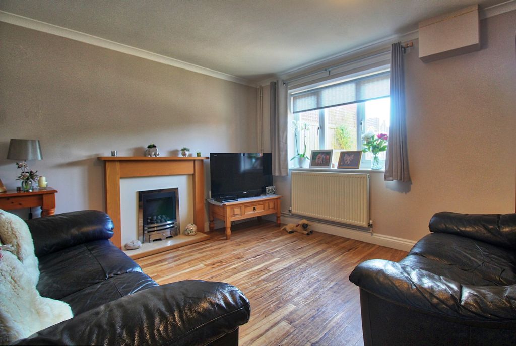 Property photo 2 of 15 Img_9567