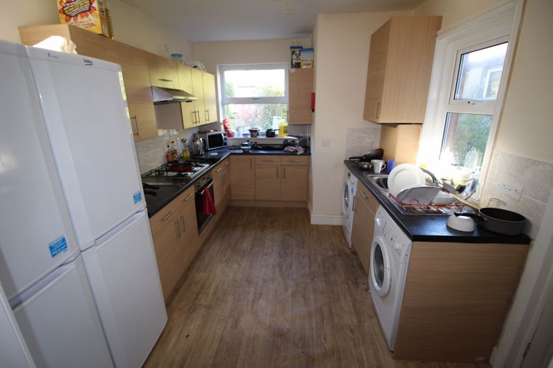 Property photo 3 of 5 Photo 2