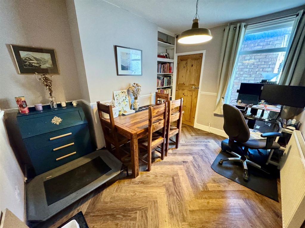 Property photo 3 of 17 Dining Room.Jpg