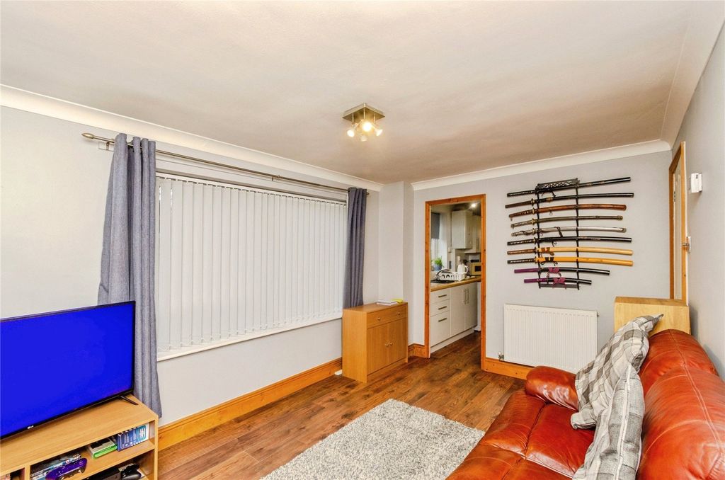 Property photo 2 of 12 Picture No. 06