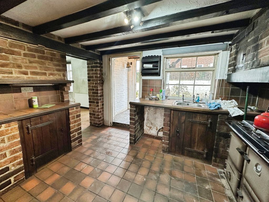 Property photo 3 of 32