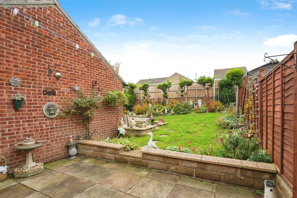 Property photo 2 of 8 Rear Garden