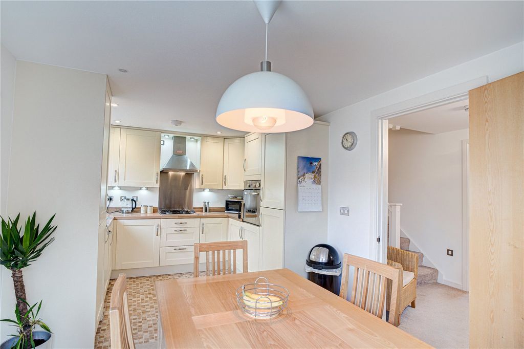 Property photo 2 of 19 Picture No. 02