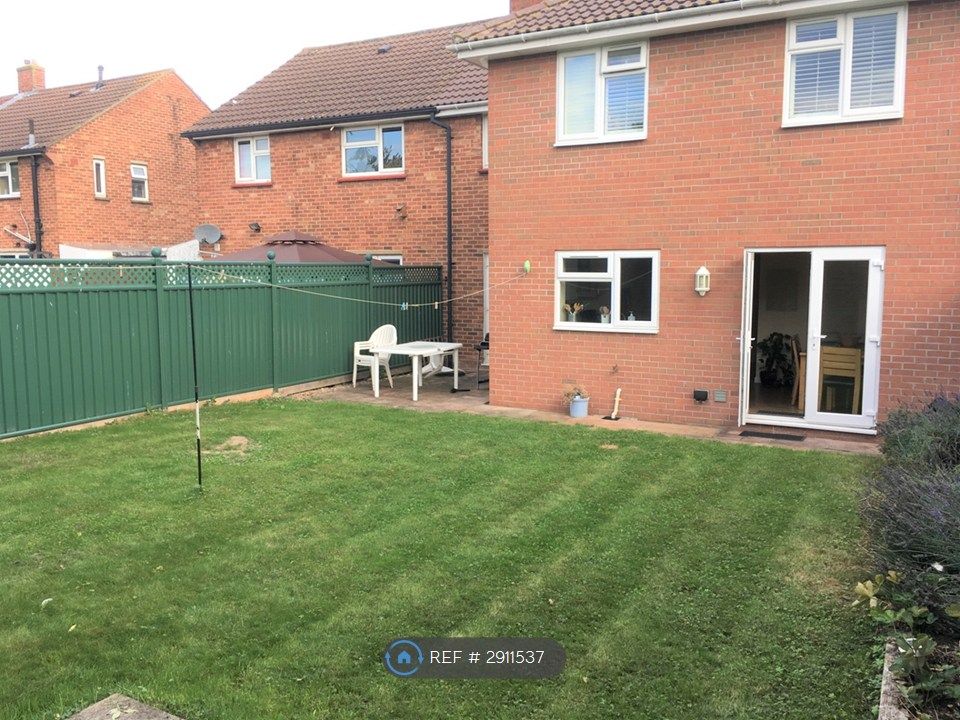 Property photo 3 of 28 Sunny And Private Rear Garden