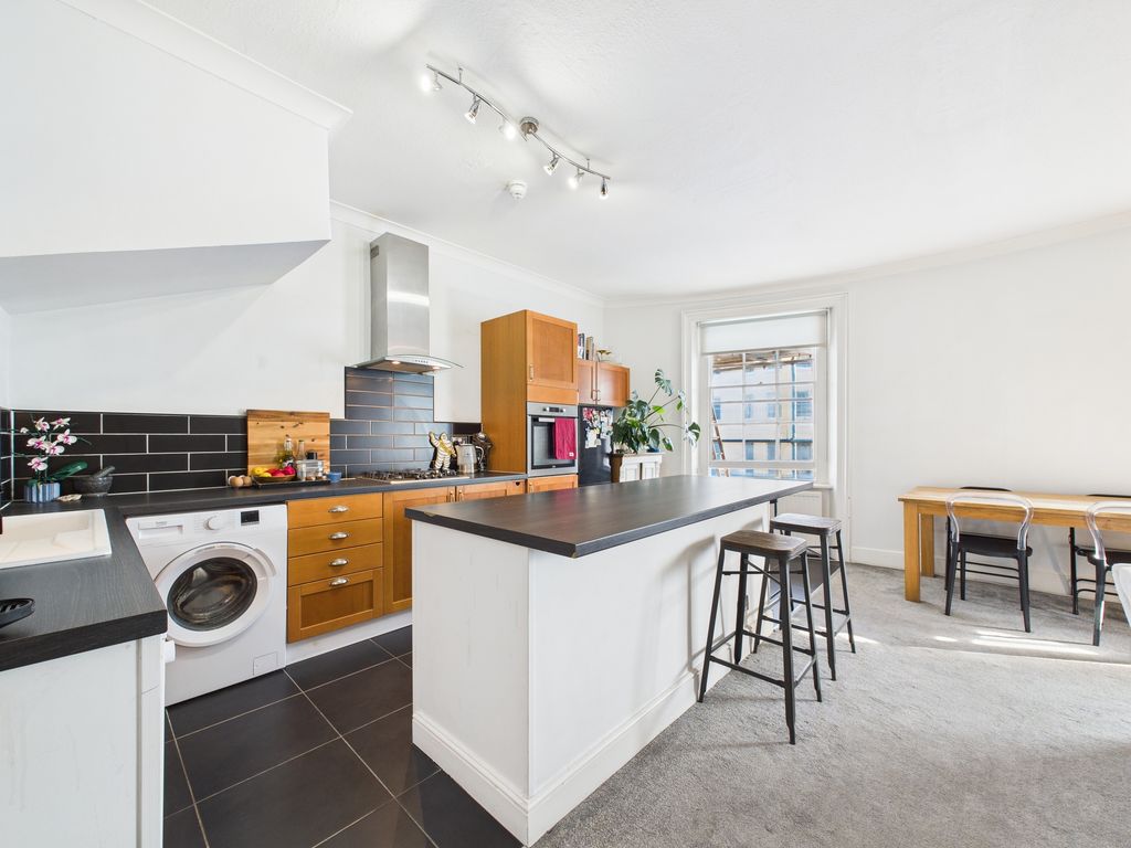 Property photo 1 of 4 Cam03519G0-Pr0403-Still005