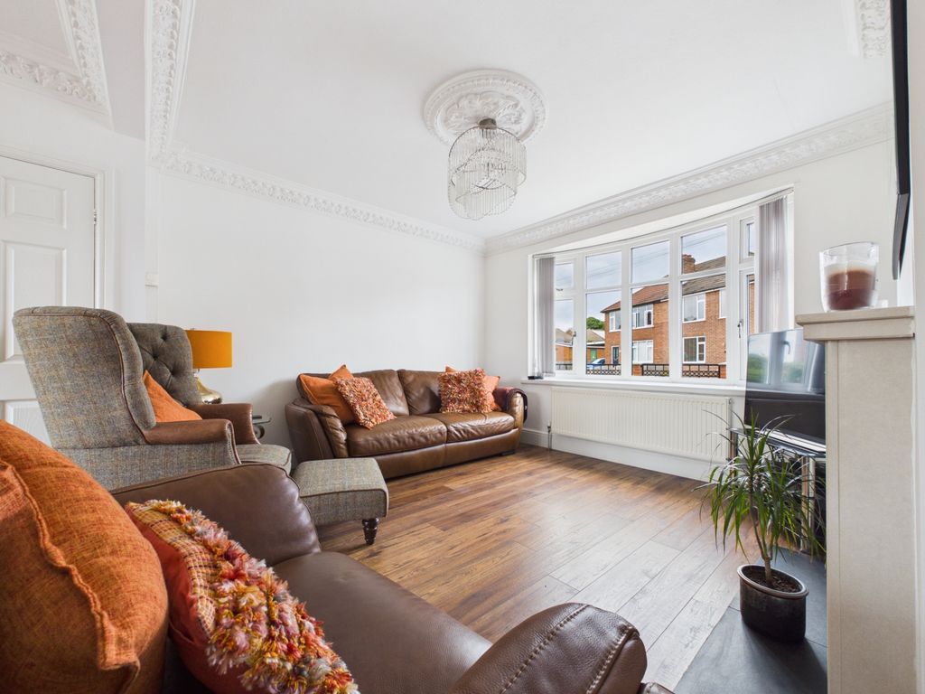 Property photo 3 of 25 3- Ryan Clarke Ewemove Pontefract