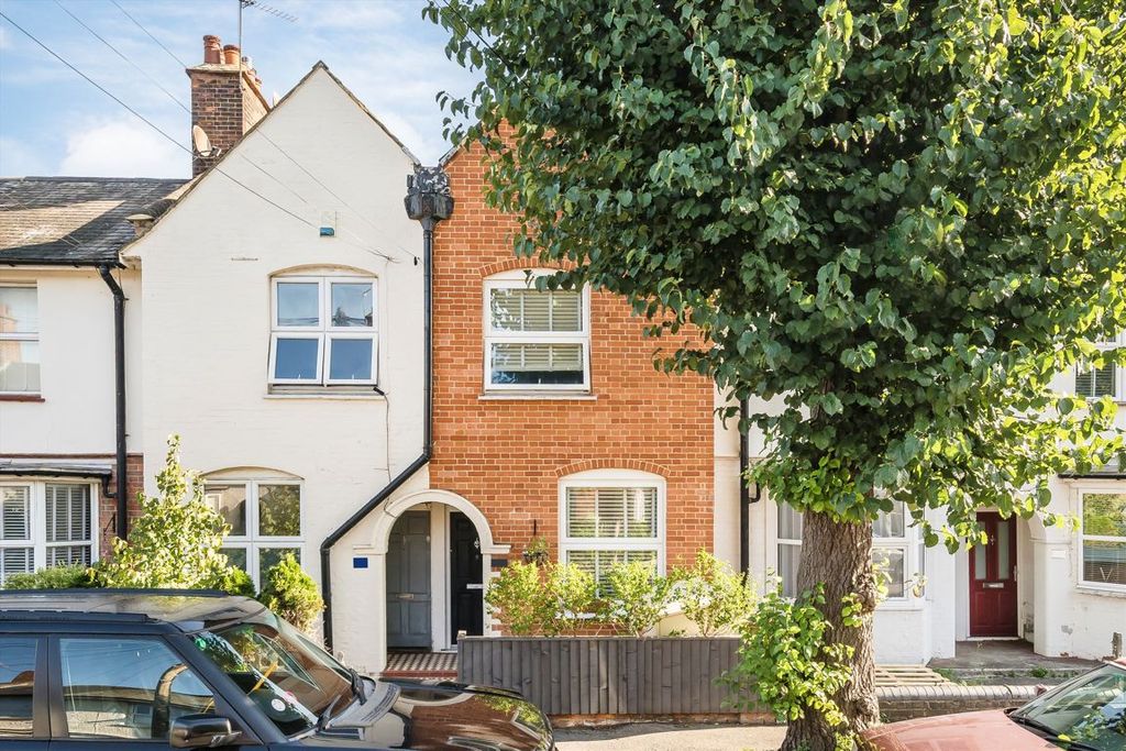 Property photo 1 of 11