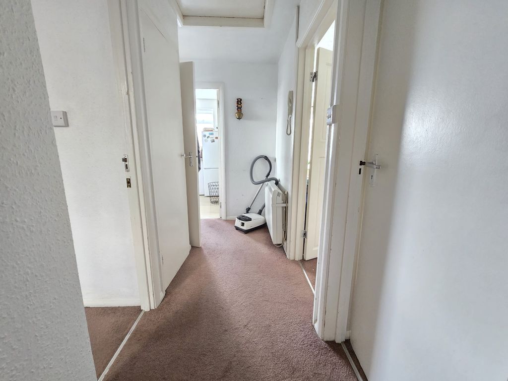 Property photo 3 of 30