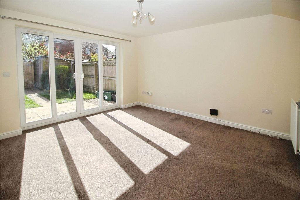 Property photo 3 of 14 Picture No. 12