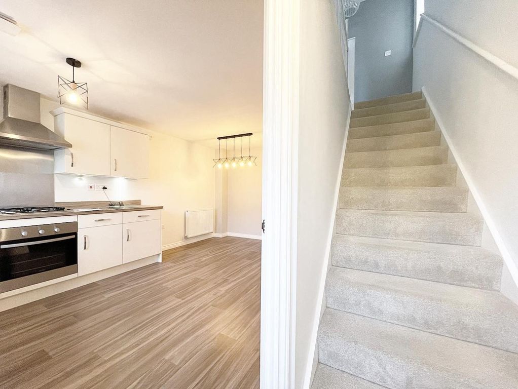 Property photo 2 of 13 86Fe3696-D959-4465-A3Bb-3397095Bef43.Jpg