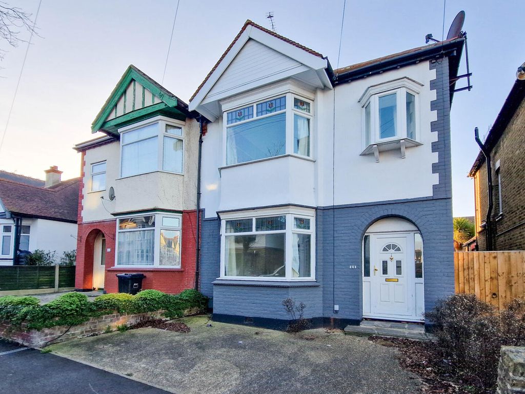 Property photo 1 of 15 Front (Exterior)