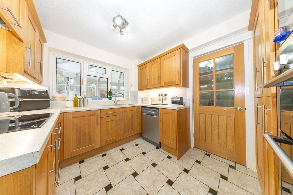 Property photo 2 of 18 Picture No. 06