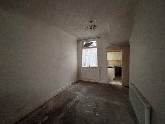 Property photo 3 of 6 Picture No. 06