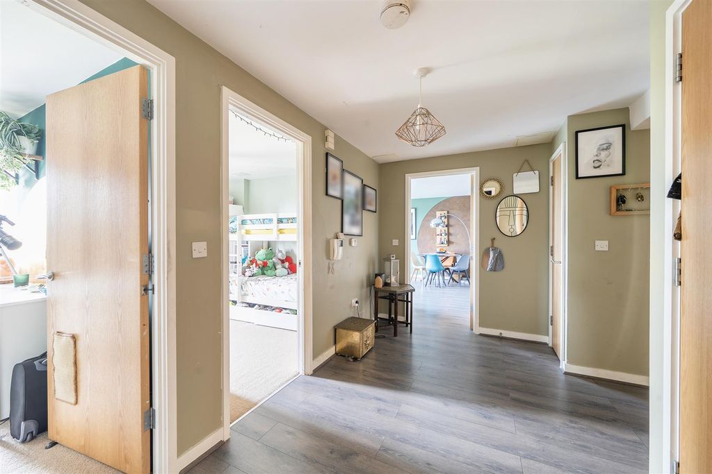 Property photo 2 of 10 Entrance Hallway.Jpg