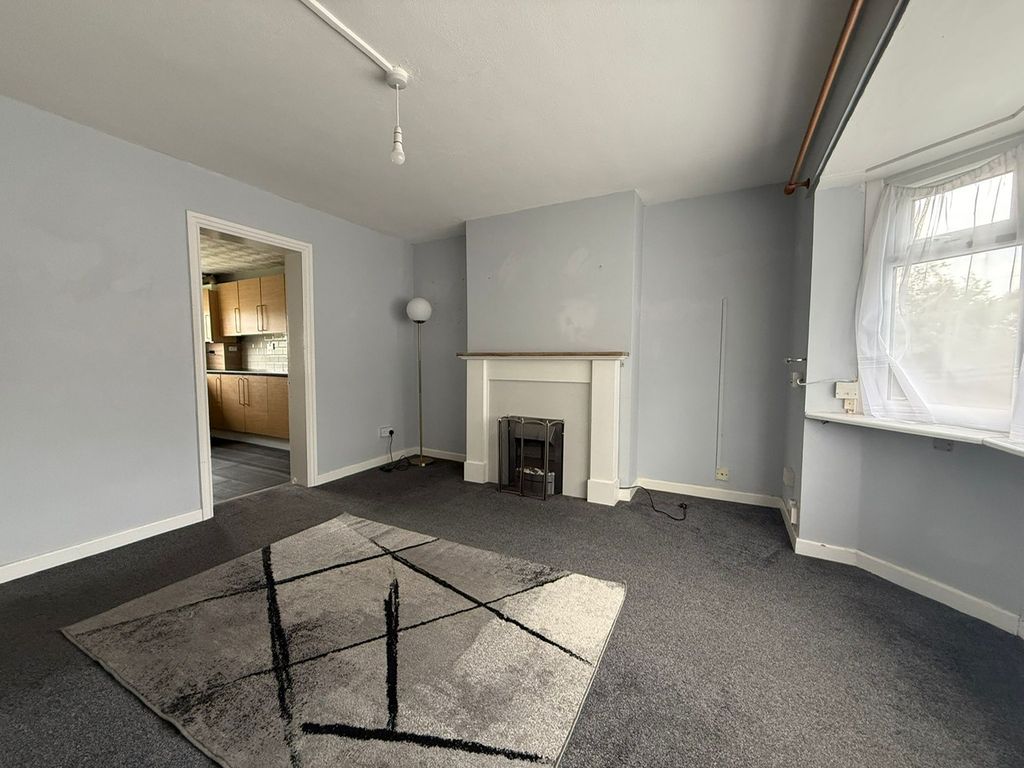 Property photo 3 of 14 Image