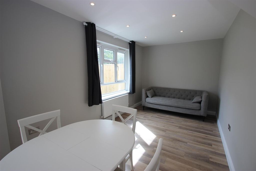 Property photo 3 of 10 Img_6330 (1).Jpg