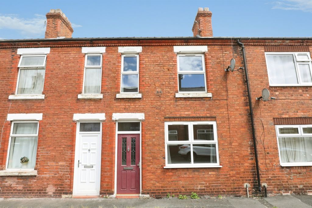 Property photo 1 of 19