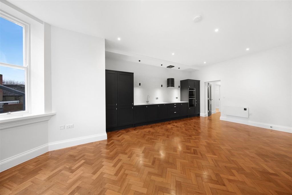 Property photo 3 of 32 Kitchen/Living Area