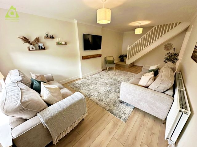 Property photo 2 of 21