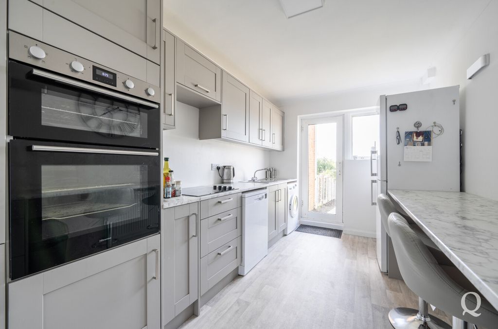 Property photo 1 of 25 7E5Ae245-90c6-413...