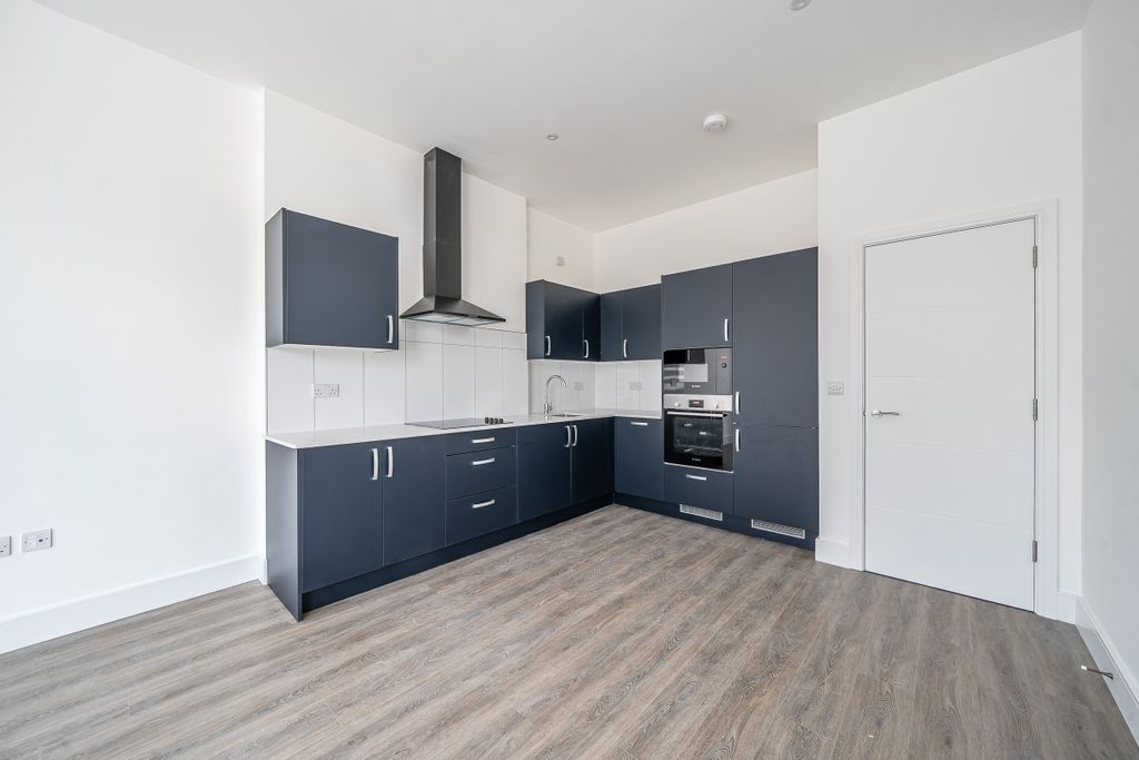 Property photo 3 of 8 1484618-7-6A3E8d5...
