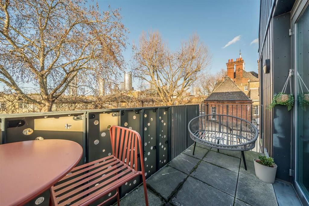 Property photo 3 of 10