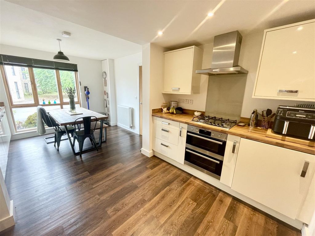 Property photo 3 of 20 Img_4455.Jpg