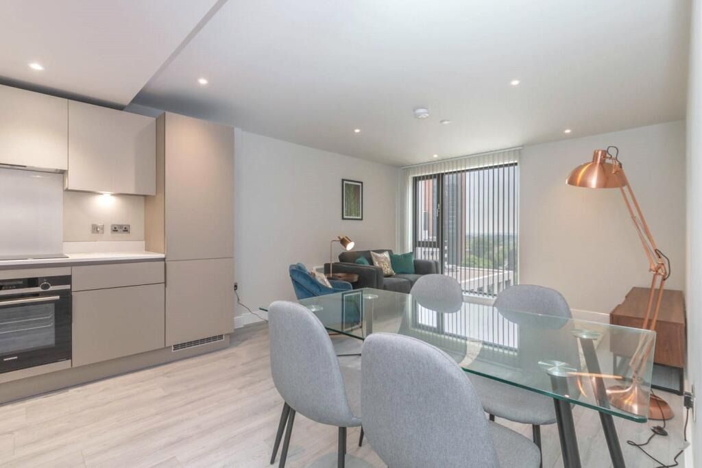 Property photo 1 of 13 4372380