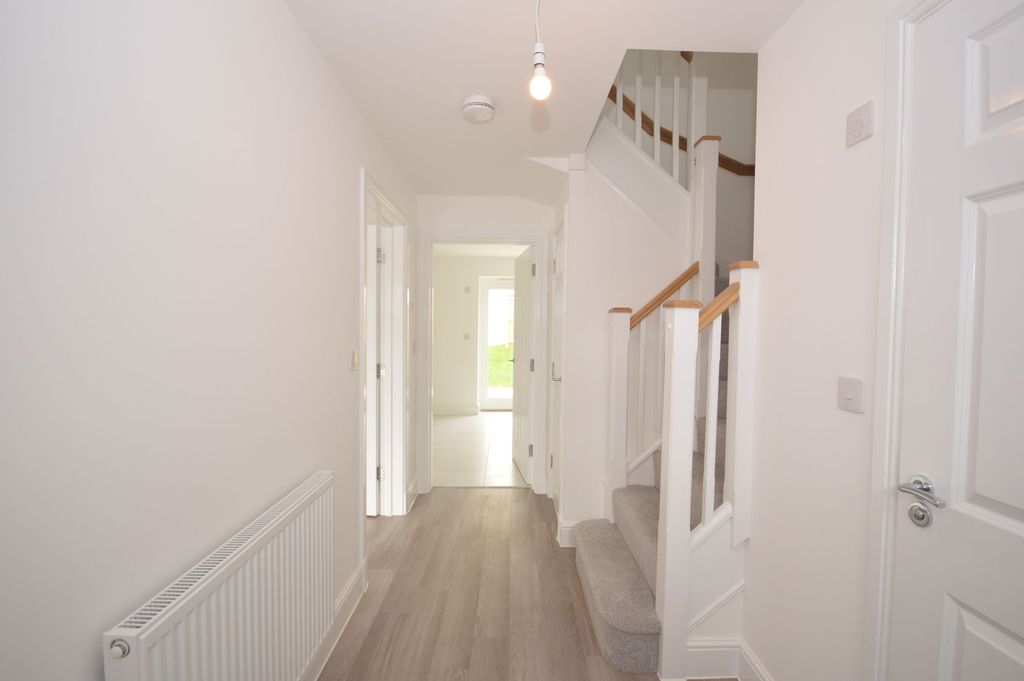 Property photo 2 of 15 Hallway