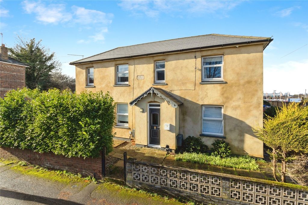 Property photo 1 of 7