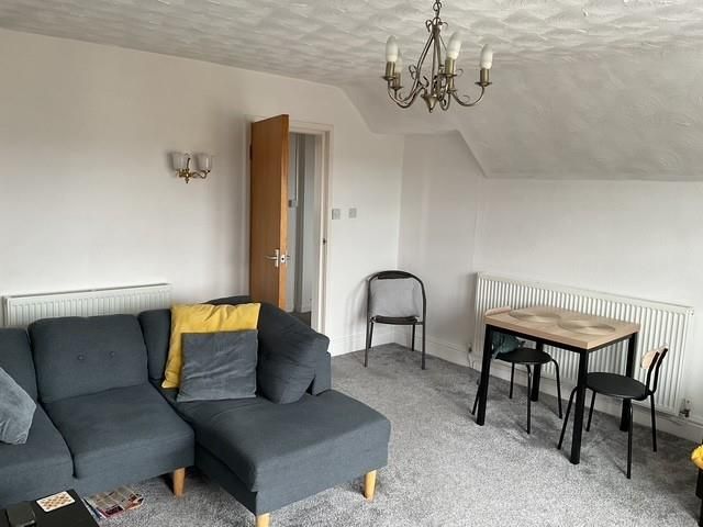 Property photo 3 of 11 Flat 6 West Mains Court - Lounge 2.Jpg