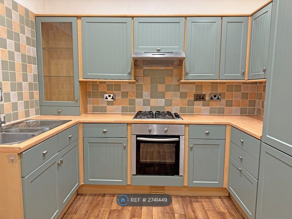 Property photo 1 of 7 Kitchen