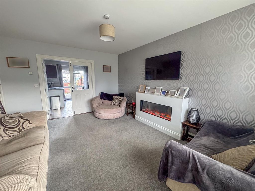 Property photo 2 of 19 11 Ballatessan Meadow (13).Jpg