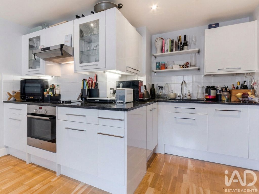 Property photo 3 of 9