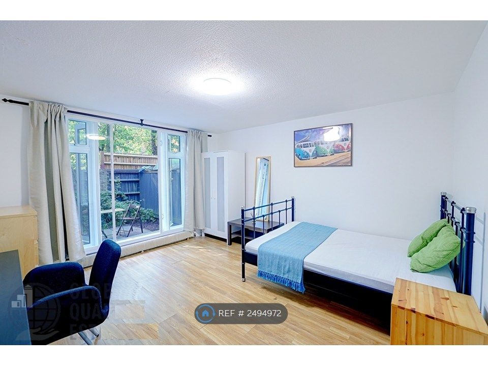 Property photo 2 of 11