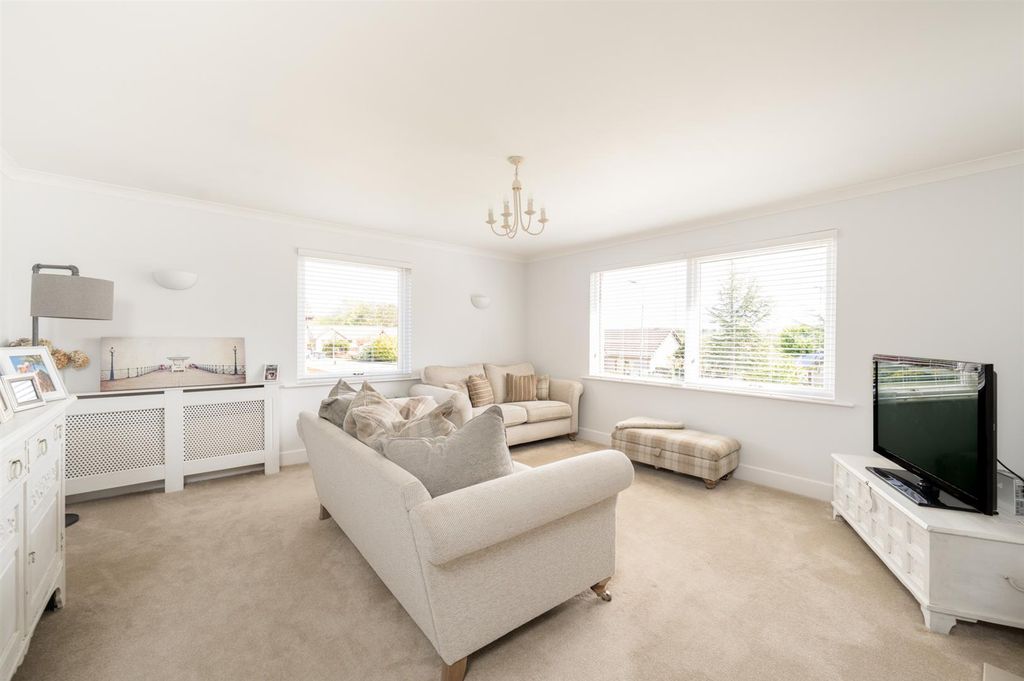 Additional image 8 of 6 bed detached house for saleDunollie, 58 Gillsland, Eyemouth TD14