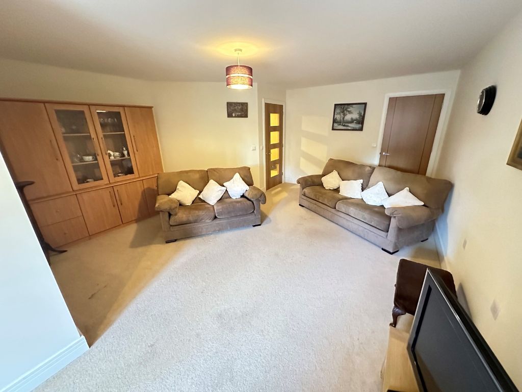 Property photo 3 of 9 3676295