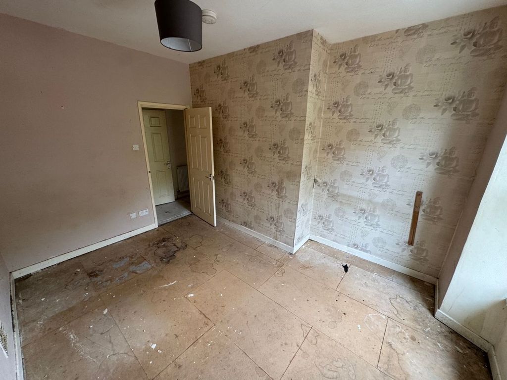 Additional image 13 of 3 bed flat for saleLewis Street, Pontwelly, Llandysul SA44