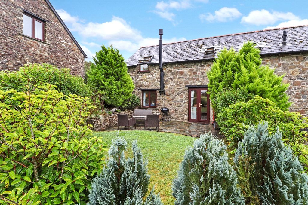 Property photo 1 of 17 Picture No. 02