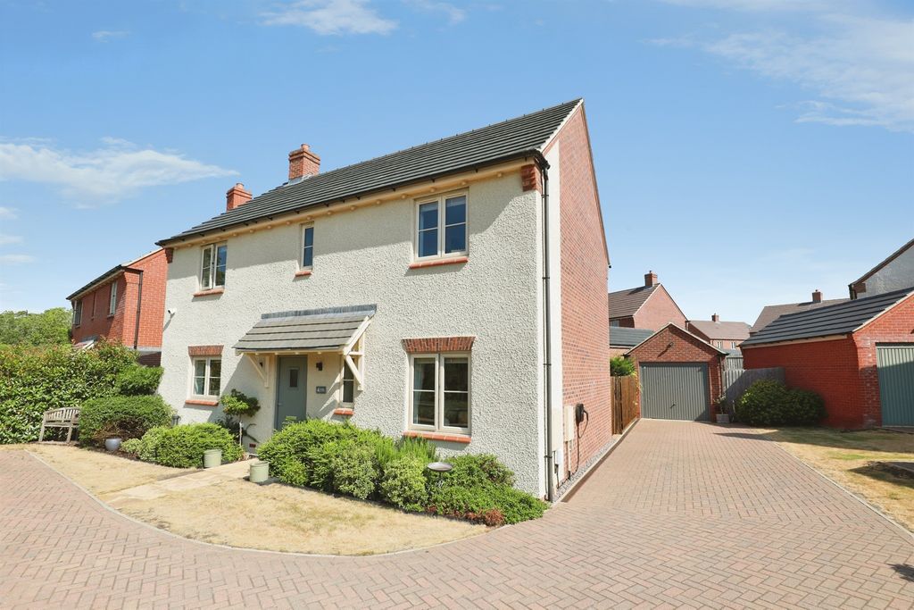 Property photo 1 of 22