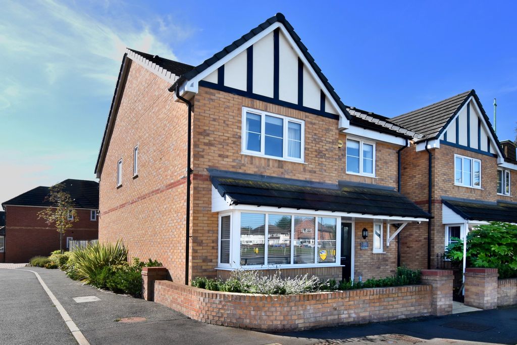 Property photo 1 of 14