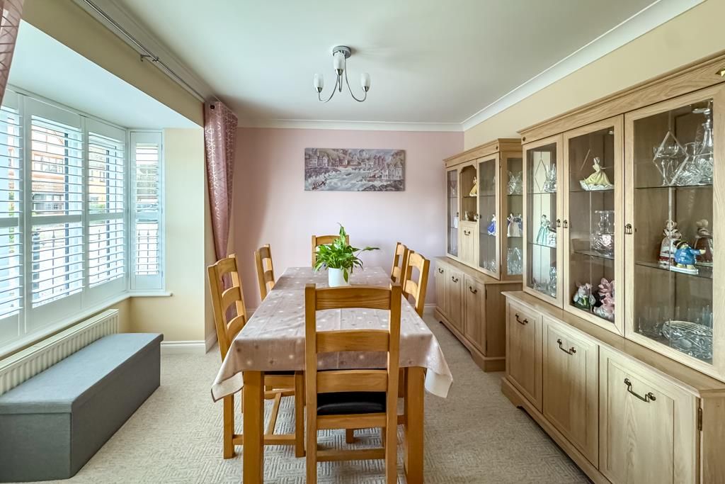 Property photo 3 of 29 Dining Room