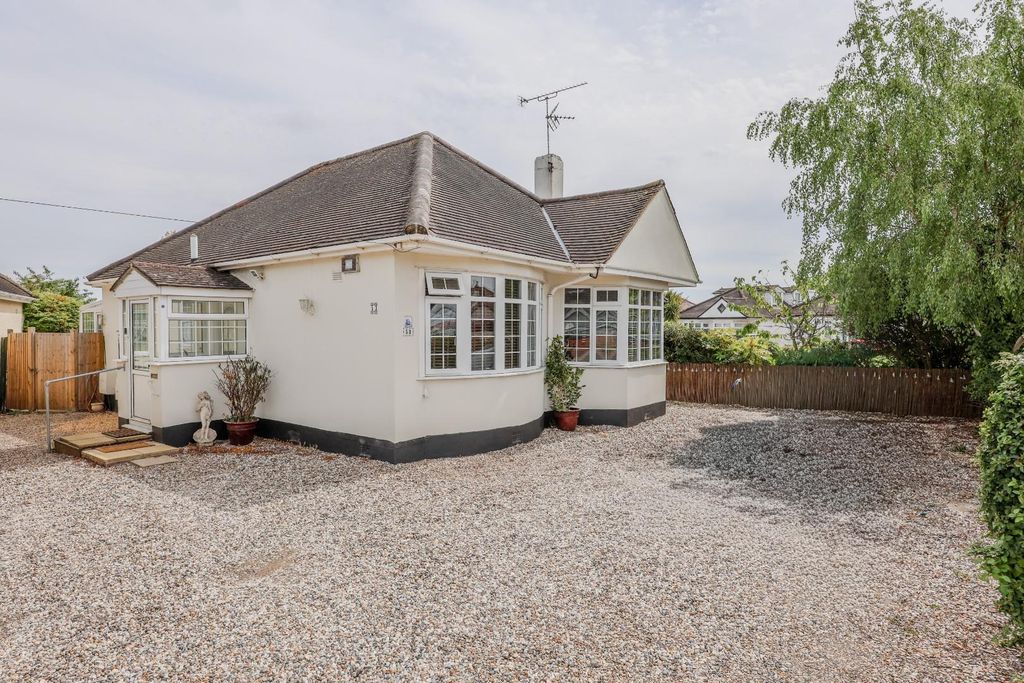 Property photo 1 of 28