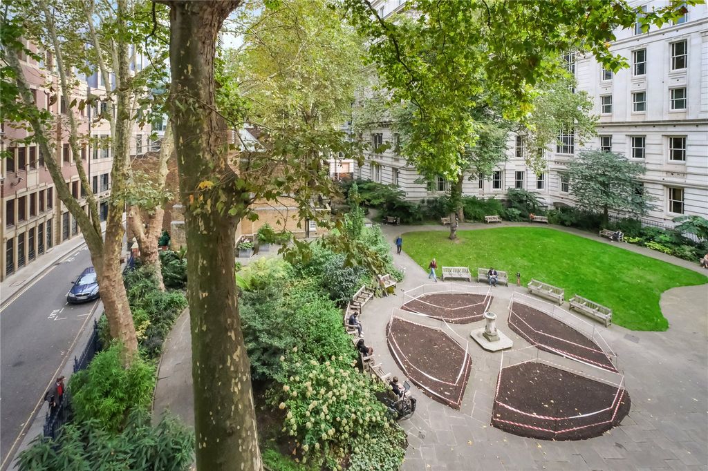 Property photo 3 of 12 Picture No. 24