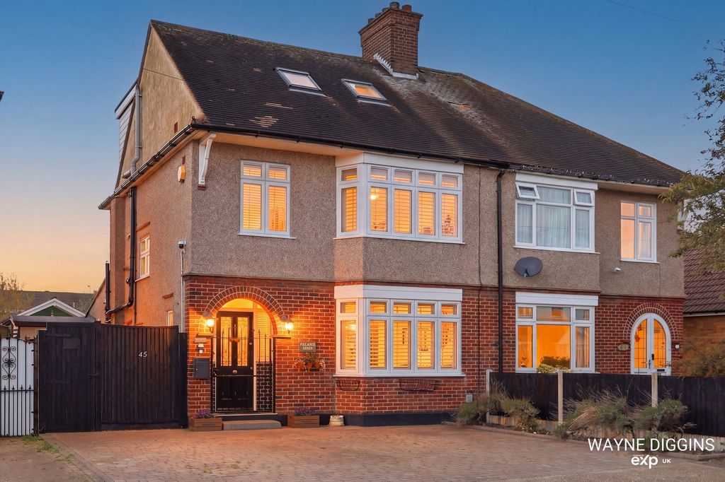 Property photo 1 of 27