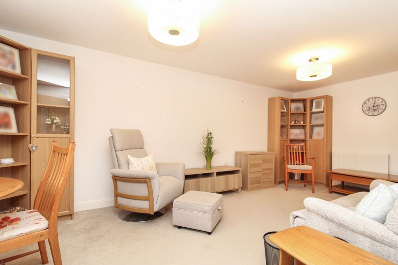 Property photo 3 of 16 Living Room