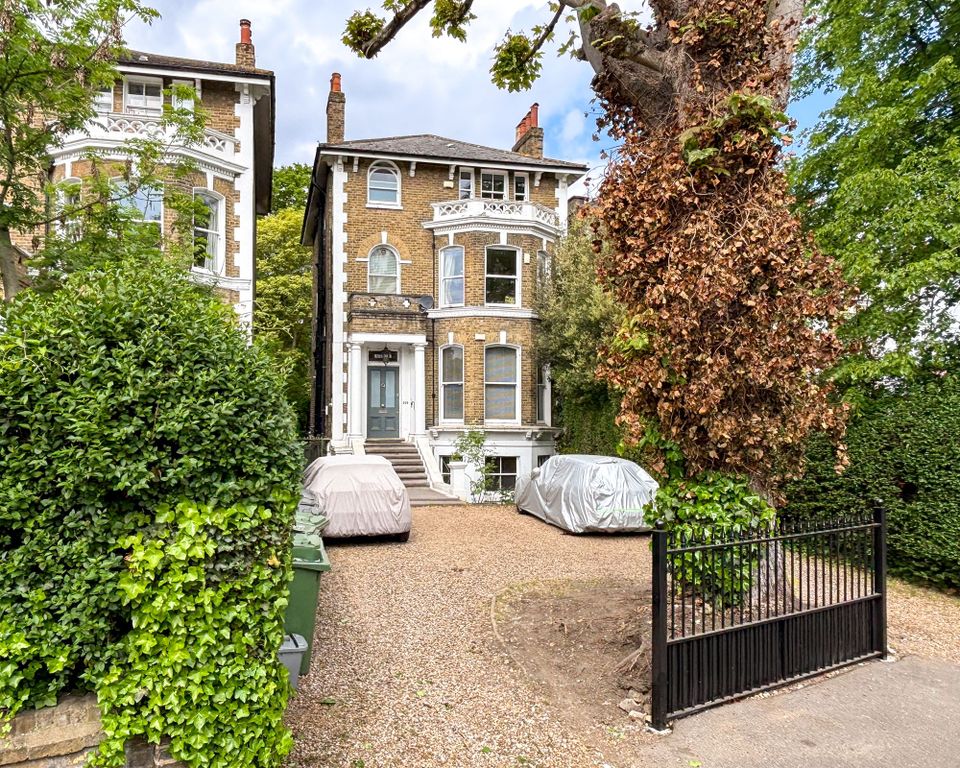 Property photo 2 of 12